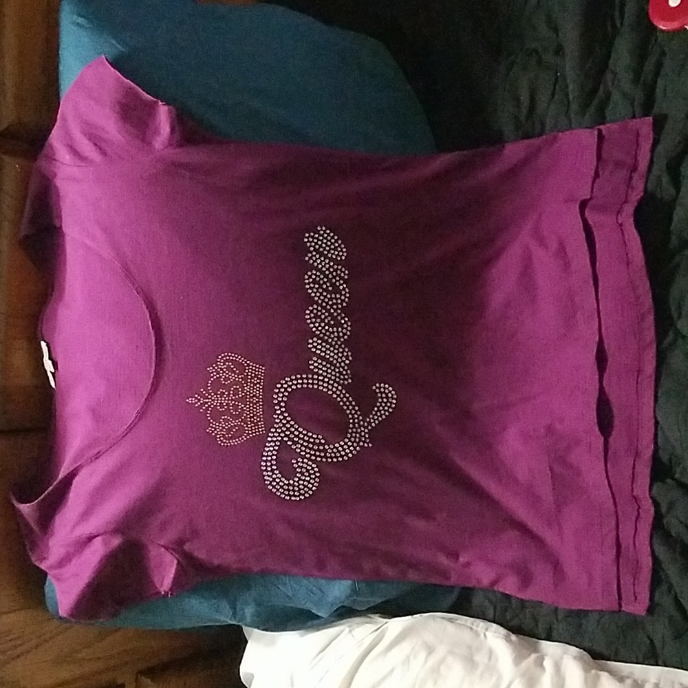 Queen tee
